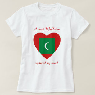 T-Shirt mit Malediven-Flagge und Herzsymbol