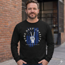 T-Shirt mit Skelett-Hand und USA-Flagge "Bone Deep