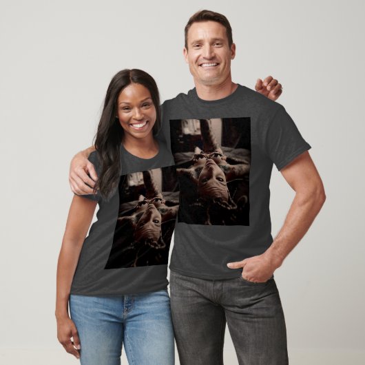 T-Shirt mit verführerischen Augen (Unisex)