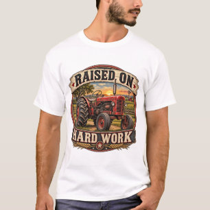 T-Shirt mit Vintage-Traktor und dem Motto 'Aufgewa