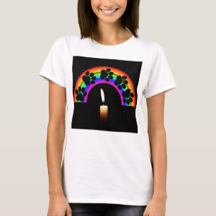 T - Shirt Pfoten auf einem Regenbogen mit Kerze