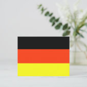 T - Shirt und Geschenke unter deutscher Flagge Postkarte (Stehend Vorderseite)