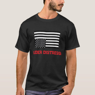 T - Shirt "Unter Notlage" mit der Nach-unten-Marki