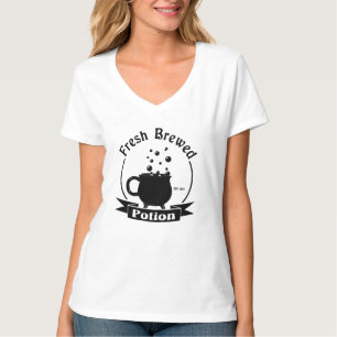 T - Shirt von frisch gebrühtem Trinkwasser