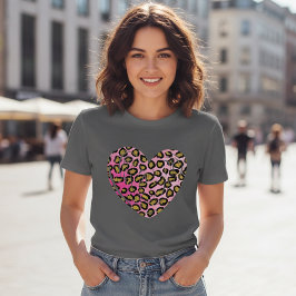 T-shirt with pink leopard heart