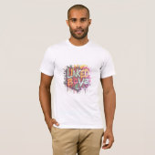T - Shirt wurde mit "Linked By Liebe" vorgestellt. (Vorne ganz)