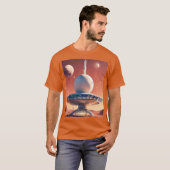 T-Shirts auf der Basis von Retro-Futuristischen Mo (Vorne ganz)