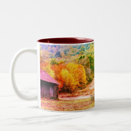 Tabak Barn Fall Foliage Art Zweifarbige Tasse (Links)