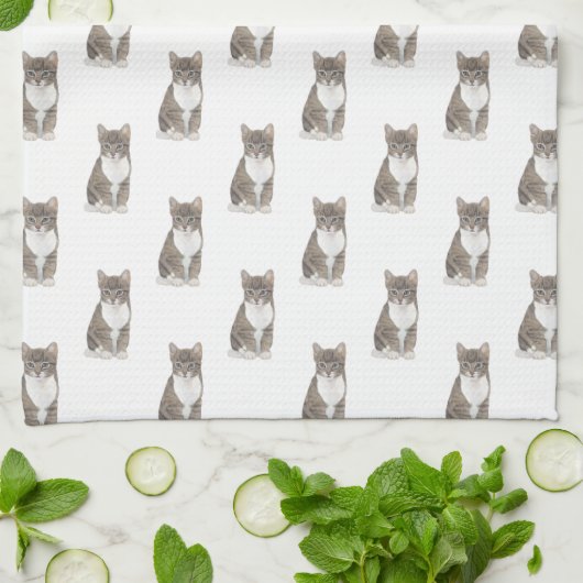 Tabby Cat (grau) Geschirrtuch (Gefaltet)