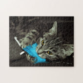 Tabby Cat mit Feather von Shirley Taylor Puzzle (Horizontal)