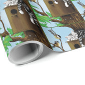 Tabby Cat Napping Birdhouse Geschenkpapier (Rolleneckpunkt)