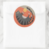 Tabby Cat with Yarn Runder Aufkleber (Tasche)