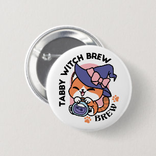 Tabby Hexentrank – Süßes Halloween-Katzendesign Button