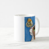 Tabby-Katze und orange Spitze-Schmetterling Kaffeetasse (VorderseiteRechts)