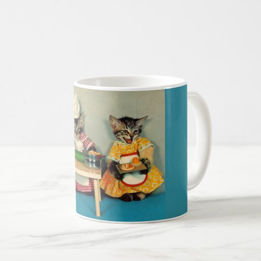 Tabby Kitten Koch und Tabby Kitten Assistentin Kaffeetasse (VorderseiteRechts)