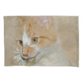 Tabby Kitten mit weißer Daisy Kissenbezug (Vorderseite-Links)