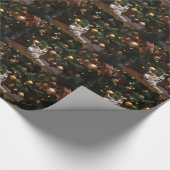 Tabby-Miezekatze und Weihnachtsbaum Geschenkpapier (Ecke)