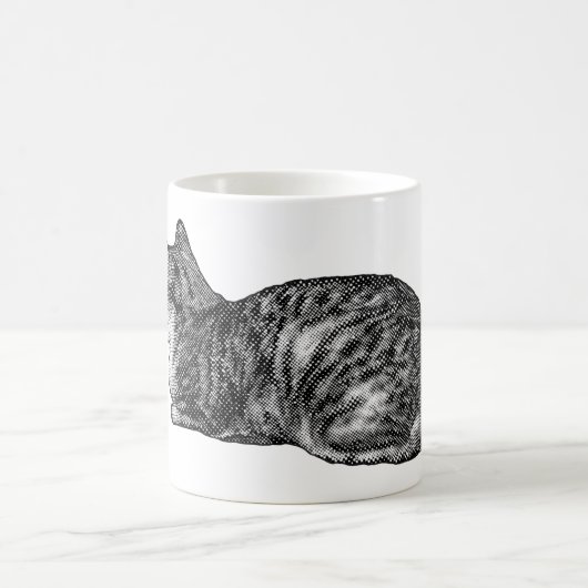 Tabby mit Paws Tucked Kaffeetasse (Mittel)