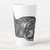 Tabby mit Paws Tucked Milchtasse (Vorderseite)