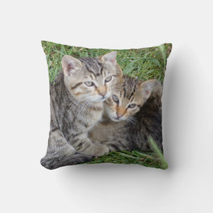 Tabby Sisters Throw Kissen