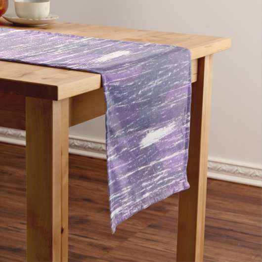 Tabelle Plum | Lila Silber-Spritzer Pinselstrich Kurzer Tischläufer (Beispiel)