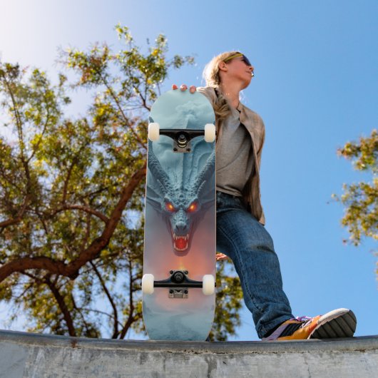 Tabla de Skate Monstruo Rectil con Cuernos Skateboard (Außenbereich 1)