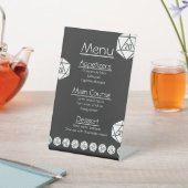 Tabletop Chic in schwarzem Fußbodenschild Sockelschild (In SItu)