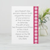 Tabletop Chic Raspberry Wedding Einladung (Stehend Vorderseite)
