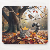 Tablettenkatze In einem Pil aus Herbstblättern Mousepad (Vorne)