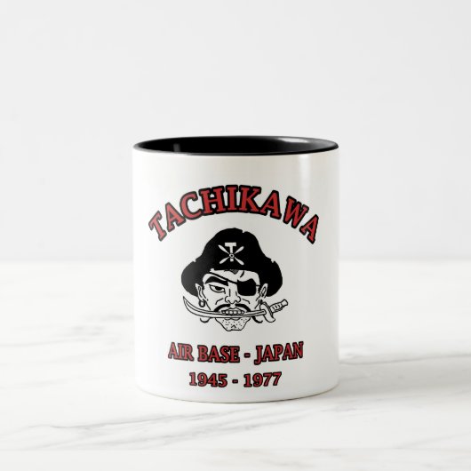Tachikawa-Flughafen Japan Zweifarbige Tasse (Mittel)