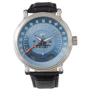 Tachometer eines klassischen Sportwagens aus den s Armbanduhr