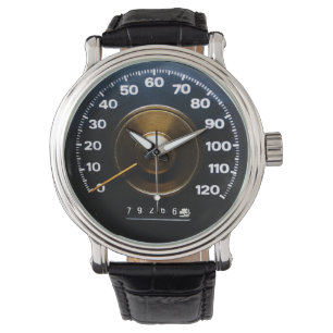 Tachometer eines klassischen Sportwagens der frühe Armbanduhr