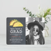 Taco Bout GRAD Foto Gold Virtual Abschluss Einladung (Stehend Vorderseite)