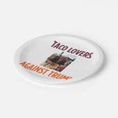 Taco-Liebhaber gegen Trumpf-Papier-Teller Pappteller (Schrägansicht)