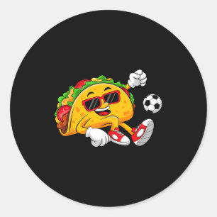 Taco spielt Fußball mexikanischer cinco de mayo So Runder Aufkleber