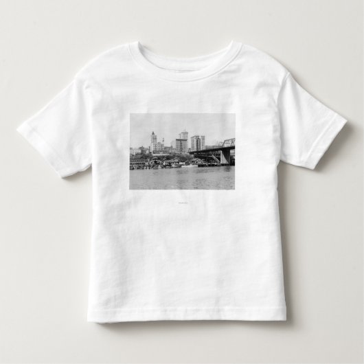 Tacoma, WA - Skyline-Ansicht des Stadtzentrums Kleinkind T-shirt (Vorderseite)