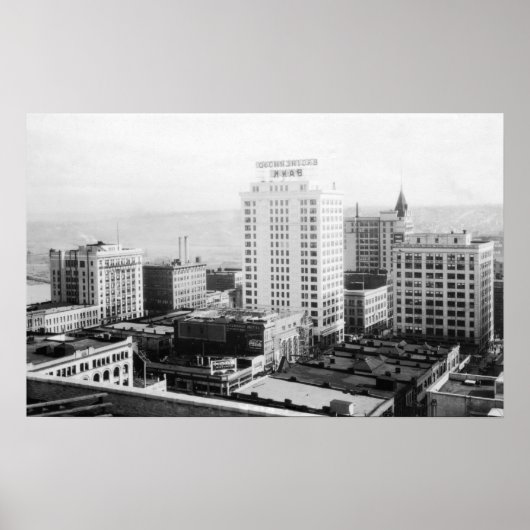 Tacoma, WA Skyline View vom Winthrop Hotel Poster (Vorne)