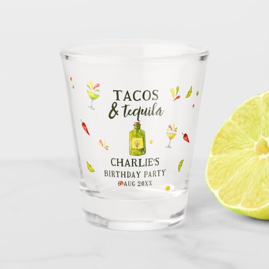 Tacos & Tequila Fun Summer Tropical Birthday Party Schnapsglas (Vorderseite)
