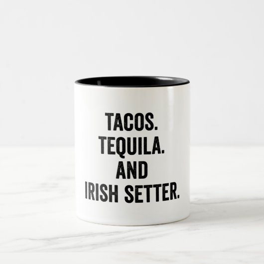 Tacos Tequila und irischer Setter Zweifarbige Tasse (Mittel)