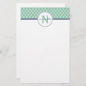 Tadelloses grünes Quatrefoil Monogramm Briefpapier (Vorne/Hinten)
