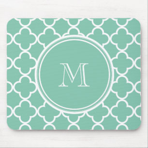 Tadelloses grünes Quatrefoil Muster, Ihr Monogram Mousepad