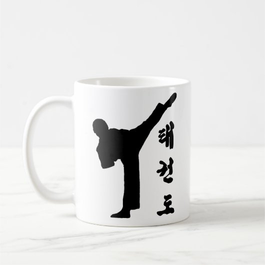 Tae Kwon Do kick Tasse (Links)