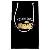 Taekwon-Dough Funny Baking Pun Dark BG Kleine Geschenktüte (Vorderseite)