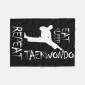 Taekwondo Eat Sleep Taekwondo Wiederholung Kampfku Fleecedecke (Vorderseite (Horizontal))