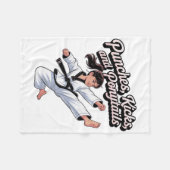 Taekwondo Girl Black Belt Punches Kicks Ponytails Fleecedecke (Vorderseite (Horizontal))