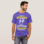 Taekwondo Grandma Funny Martial Arts T-Shirt (Vorne ganz)