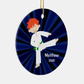 Taekwondo-Karate-grüner Gurt-roter Junge Keramikornament (Rechts)