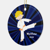 Taekwondo-Karate-orange Gurt-Junge personalisiert Keramikornament (Links)