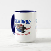 Taekwondo Kick with Flowing Taegeuk Tasse (Vorderseite Links)