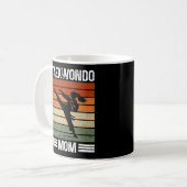 Taekwondo Mama Retro Martial Arts Mama Geschenk Kaffeetasse (Vorderseite Links)